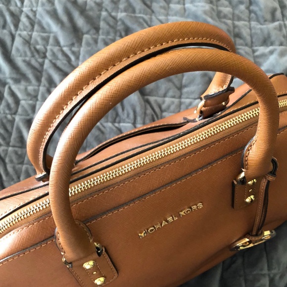 Michael Kors handbag - Picture 3 of 8